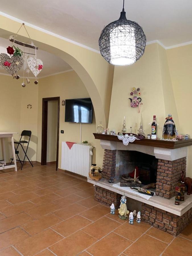 B&B Al San Francesco カステル・ディ・サングロ エクステリア 写真