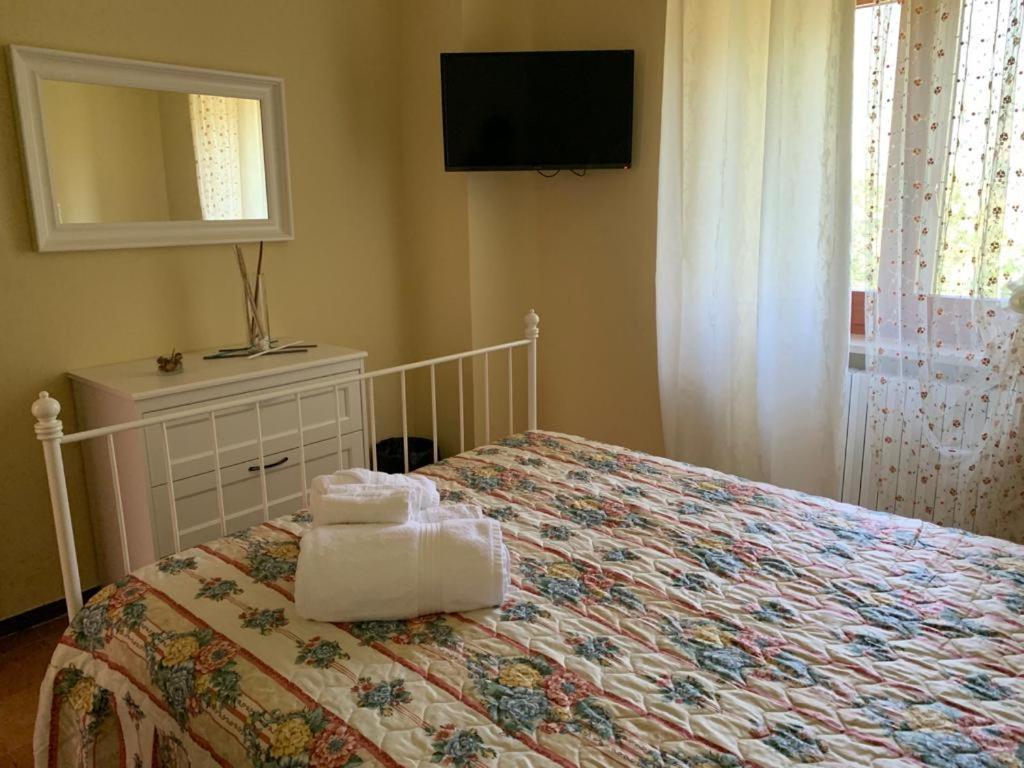 B&B Al San Francesco カステル・ディ・サングロ エクステリア 写真