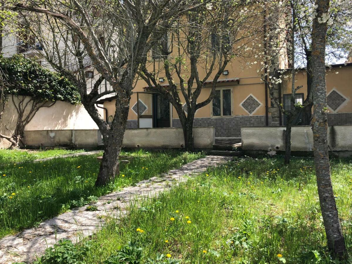 B&B Al San Francesco カステル・ディ・サングロ エクステリア 写真